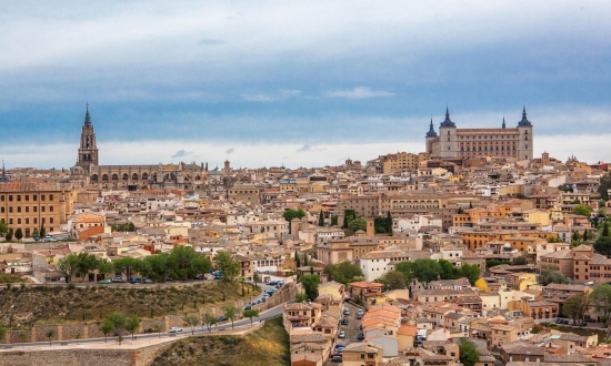 西班牙非盈利移民